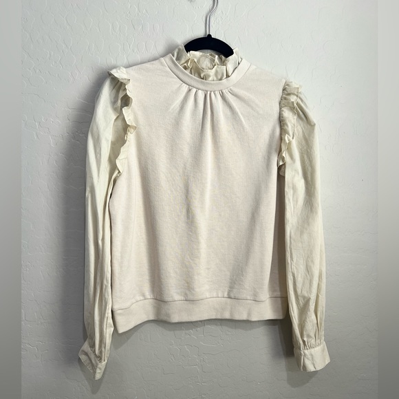 Who What Wear Ivory Top with Ruffles Size Medium - Picture 2 of 7